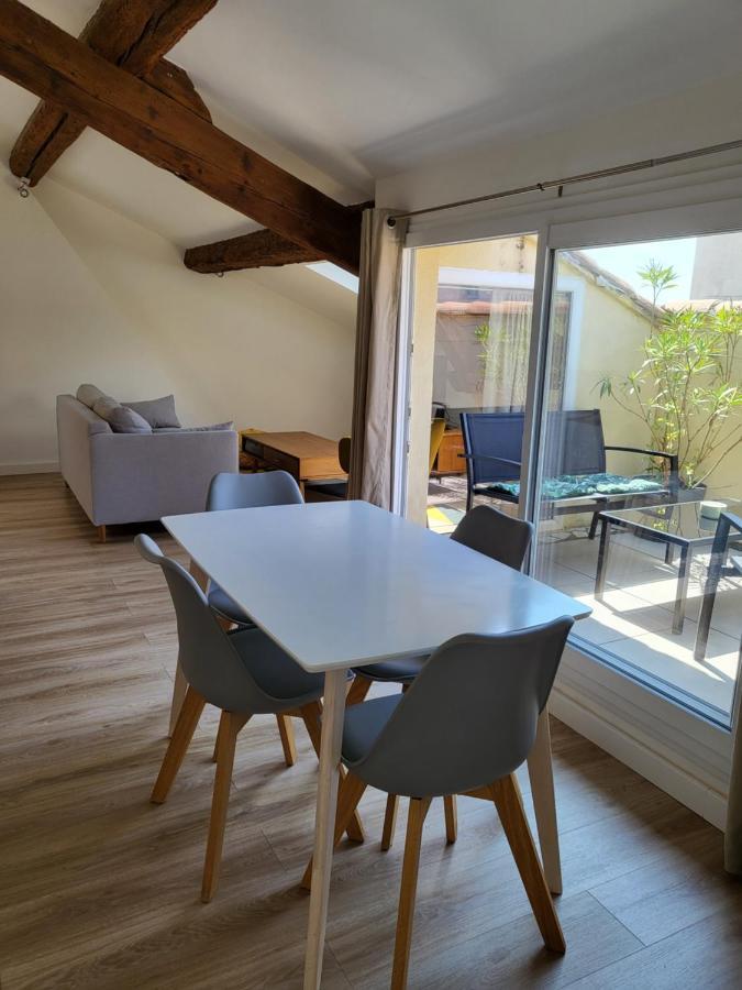 La Dolce Vita Nimoise Terrasse 100 M Des Arenes ニーム エクステリア 写真